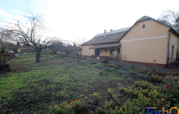 Eladó családi ház