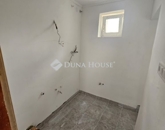 Eladó családi ház Újpetre 15 900 000 Ft