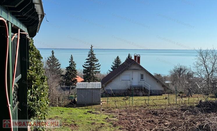 Balatonalmádi építési telek, nagy beépíthetőség