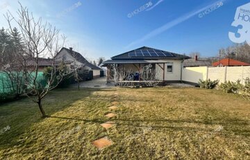 Eladó családi ház