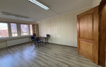 Kiadó iroda/üzlethelyiség