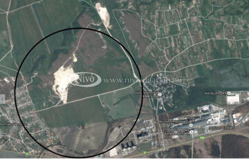 Eladó telek/földterület