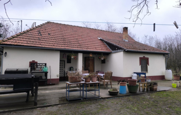 Eladó családi ház