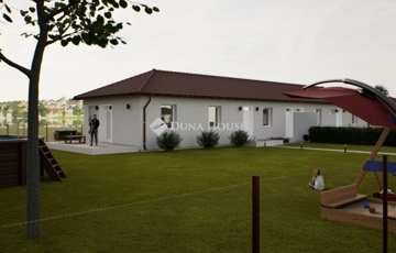 Eladó családi ház