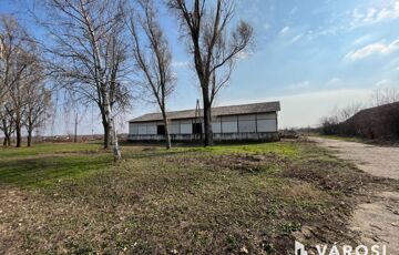 Eladó ipari ingatlan