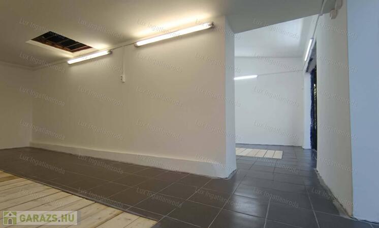 Kényelmes és sokoldalú, felújított DUPLA GARÁZS eladó!!!                                 