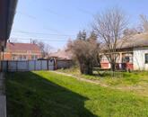 Cibakháza központjában felújítandó családi ház nagy portával eladó