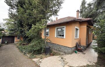 Eladó családi ház