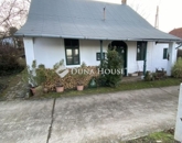 Eladó családi ház Szekszárd 30 900 000 Ft