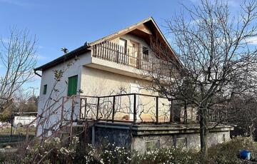 Eladó családi ház