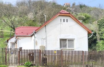 Eladó családi ház