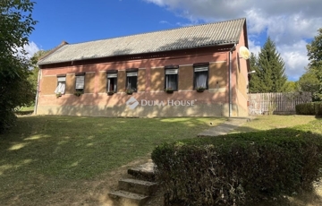 Eladó családi ház