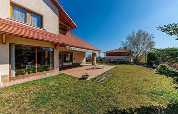 Eladó családi ház