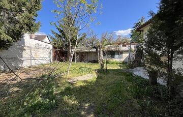 Eladó telek/földterület