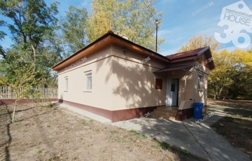 Eladó családi ház