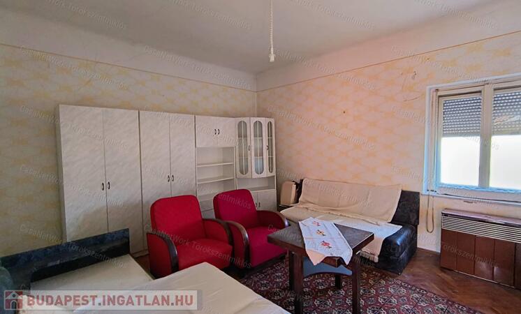 Eladó társasházi  lakás Törökszentmiklós központjában!                                 