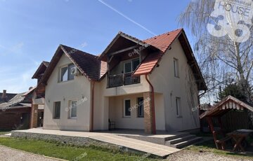 Eladó családi ház