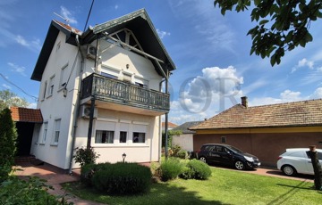 Eladó családi ház