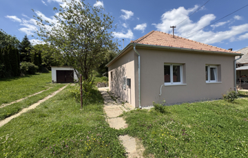Eladó családi ház