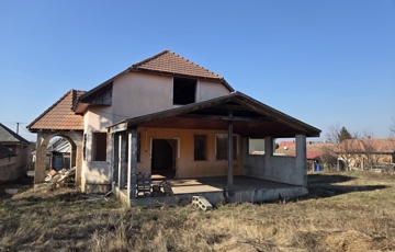 Eladó családi ház