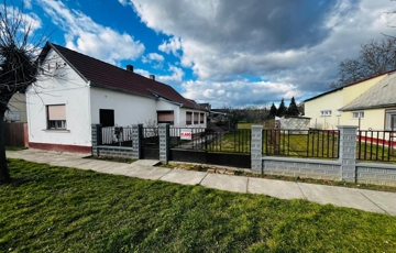 Eladó családi ház