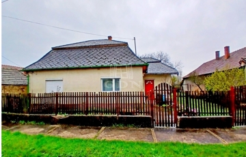 Eladó családi ház