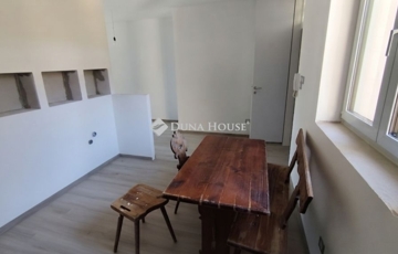 Eladó lakás