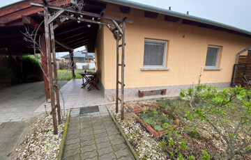 Eladó családi ház