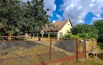 Eladó családi ház