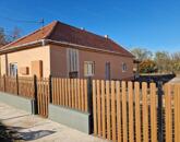 Jászárokszálláson felújított, 79 nm-es, 3 szobás családi ház eladó