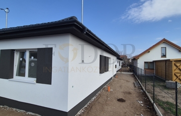 Eladó családi ház