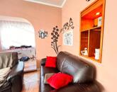 Családi ház 2 otthonnak, népszerű helyen