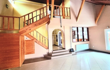 Eladó családi ház