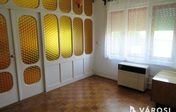 Eladó családi ház