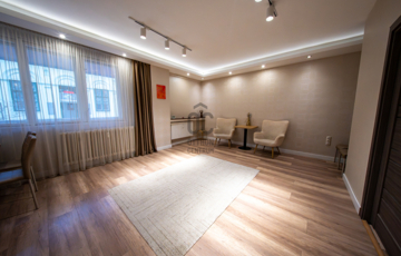 Eladó iroda/üzlethelyiség