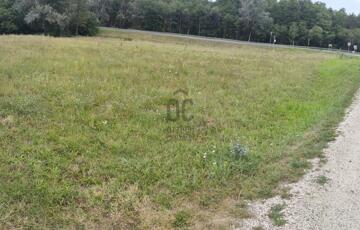 Eladó telek/földterület