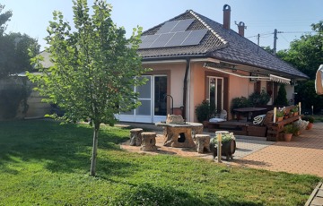 Eladó családi ház