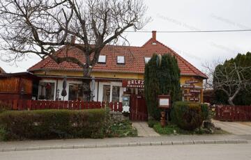 Eladó családi ház