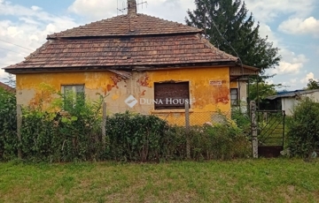 Eladó családi ház