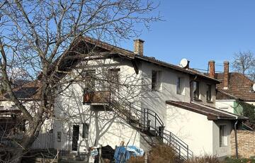 Eladó családi ház