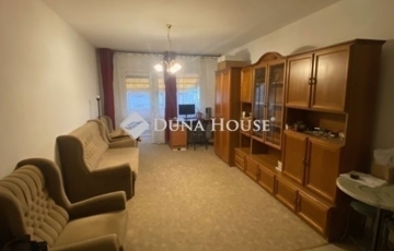 Eladó lakás