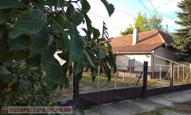 Cibakházán eladó kertes családi ház!                                 