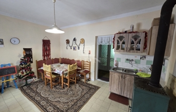 Eladó családi ház