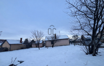 Eladó telek/földterület