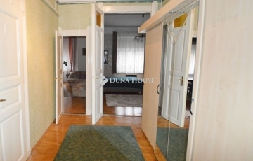 Eladó lakás