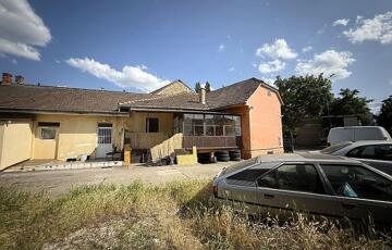 Eladó telek/földterület