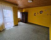 Eladó családi ház Oroszlány ritkán kínált, keresett utcájában!