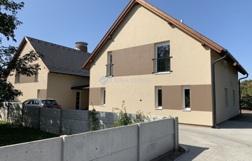 Eladó családi ház