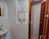 Kiadó iroda/üzlethelyiség Székesfehérvár 950 000 Ft