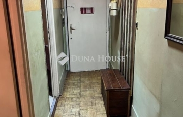 Eladó lakás
